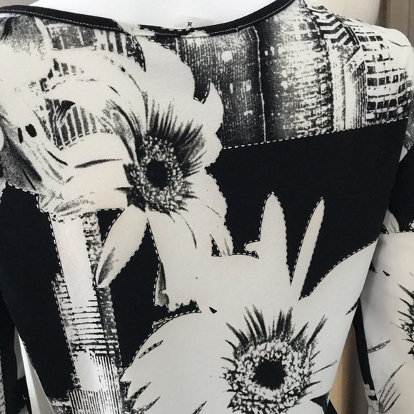 Floral top - Picture 3 of 5